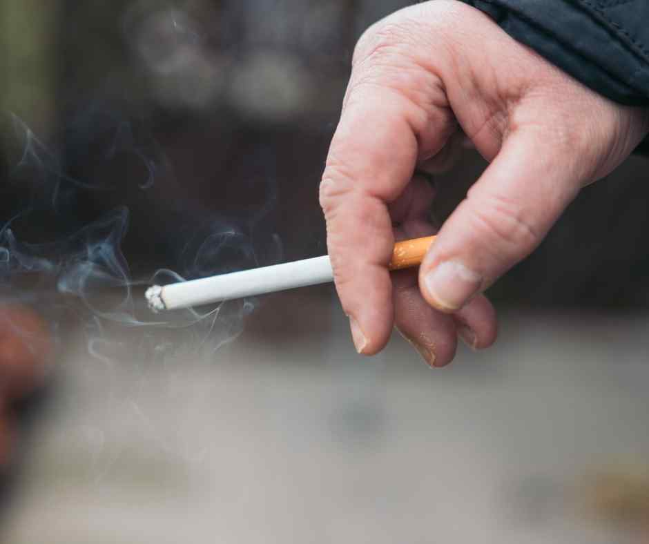 Effects of smoking on oral health